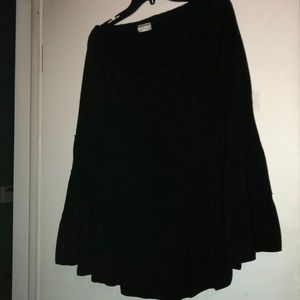 Very loved black tiered skirt